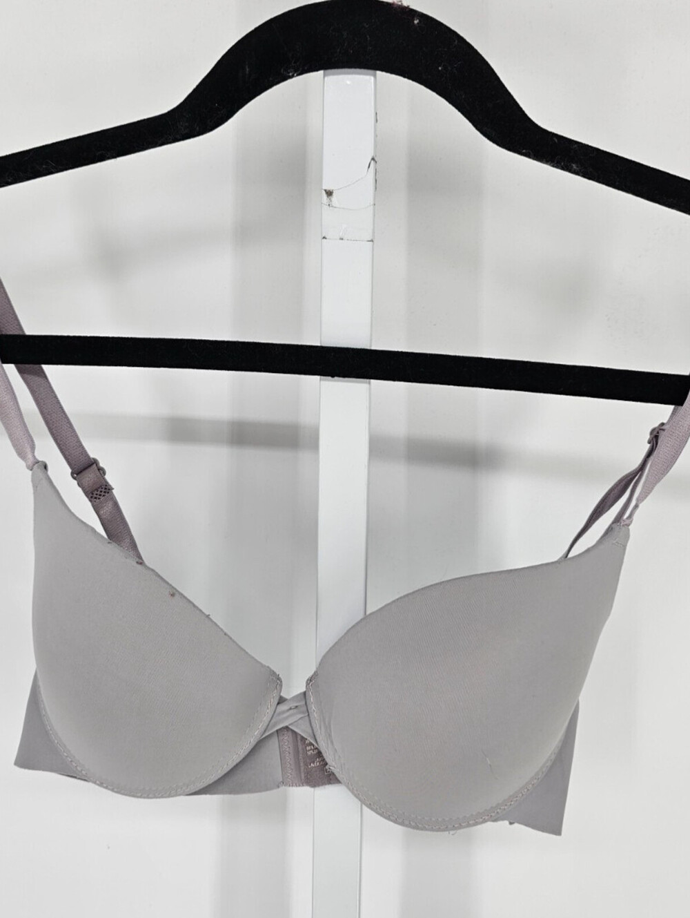 Kathy Ireland Intimates Womens Sz 34B Classic T Shirt Bra Gray